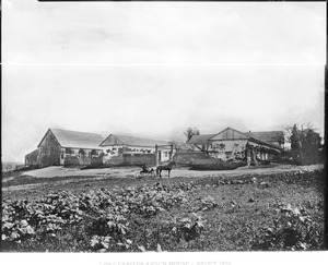 USC-CHS_CHS-7411_388c1ad4_adobes_barn_ca1890.jpg